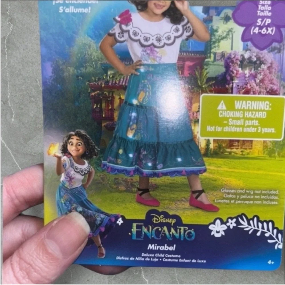 NEW Disney Encanto Mirabel Costume for Kids light up dress - Picture 6 of 6